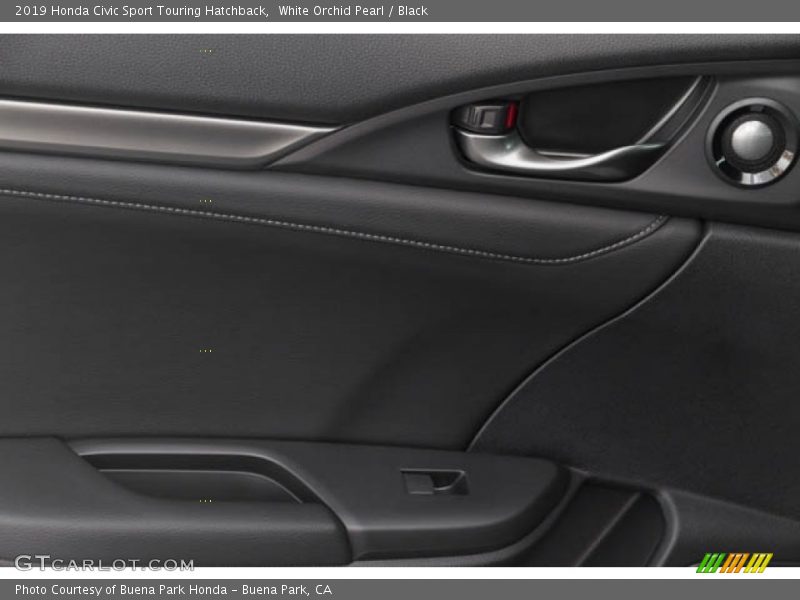 White Orchid Pearl / Black 2019 Honda Civic Sport Touring Hatchback