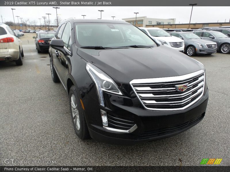Stellar Black Metallic / Jet Black 2019 Cadillac XT5 Luxury AWD