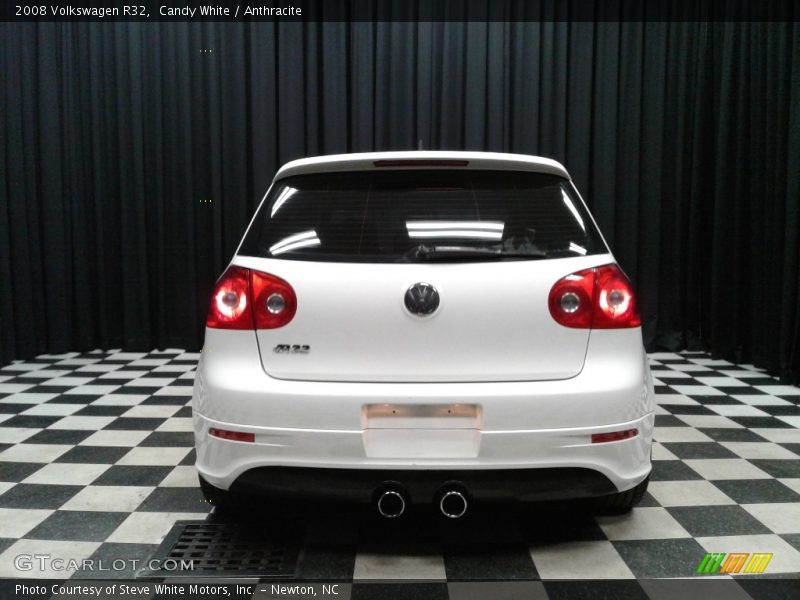 Candy White / Anthracite 2008 Volkswagen R32