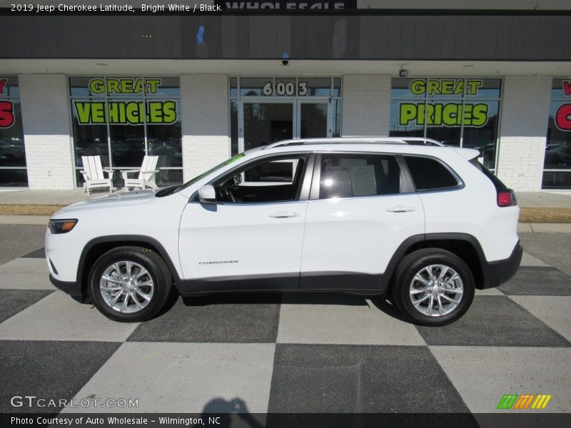 Bright White / Black 2019 Jeep Cherokee Latitude