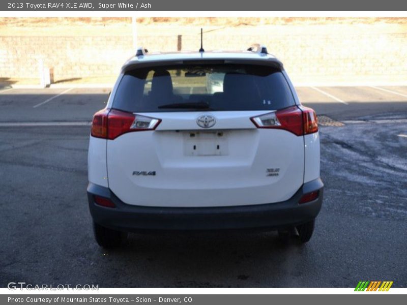 Super White / Ash 2013 Toyota RAV4 XLE AWD