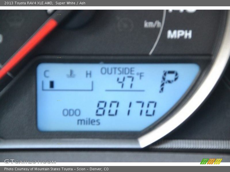 Super White / Ash 2013 Toyota RAV4 XLE AWD