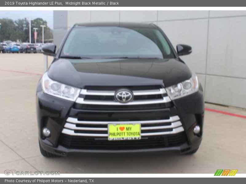 Midnight Black Metallic / Black 2019 Toyota Highlander LE Plus