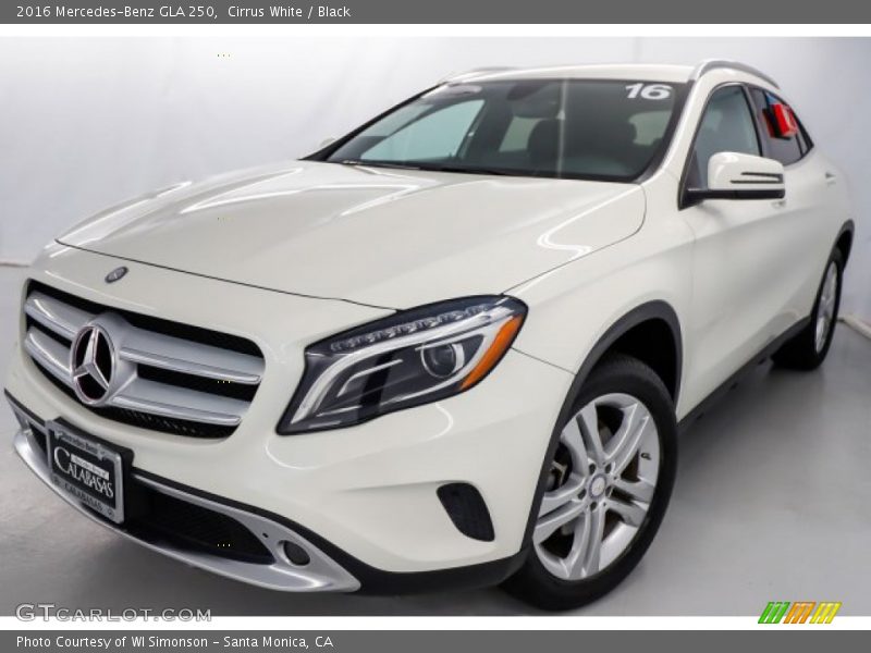 Cirrus White / Black 2016 Mercedes-Benz GLA 250