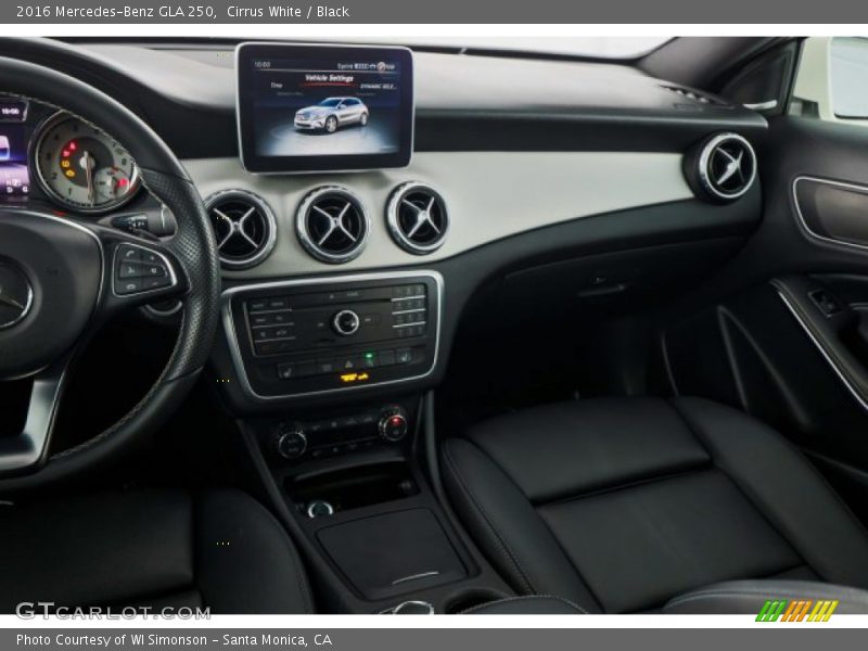Cirrus White / Black 2016 Mercedes-Benz GLA 250