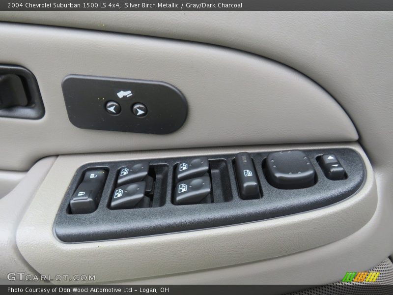 Silver Birch Metallic / Gray/Dark Charcoal 2004 Chevrolet Suburban 1500 LS 4x4