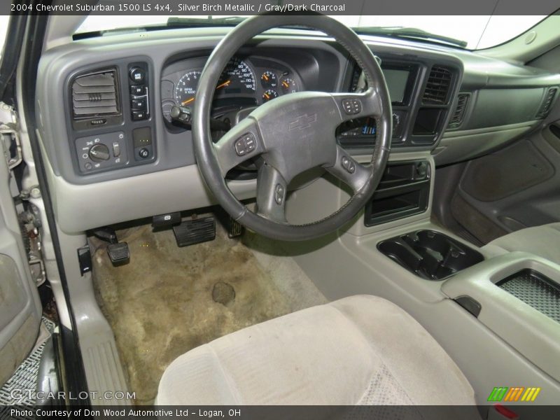 Silver Birch Metallic / Gray/Dark Charcoal 2004 Chevrolet Suburban 1500 LS 4x4