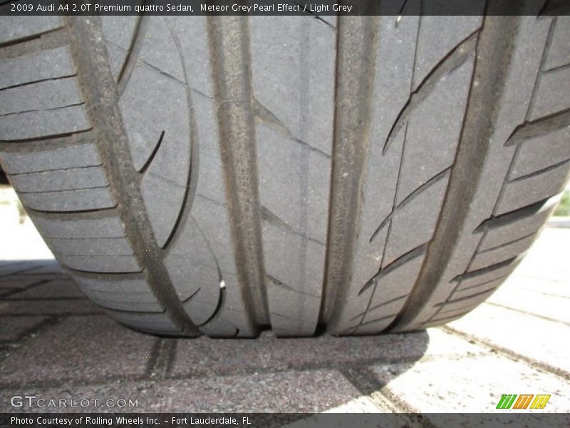 Meteor Grey Pearl Effect / Light Grey 2009 Audi A4 2.0T Premium quattro Sedan