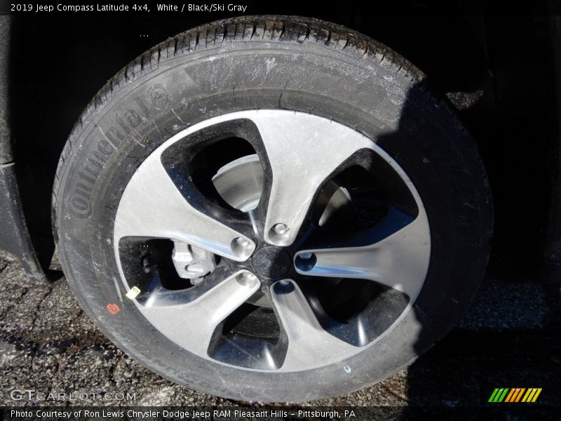 White / Black/Ski Gray 2019 Jeep Compass Latitude 4x4