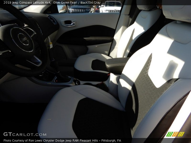 Olive Green Pearl / Black/Ski Gray 2019 Jeep Compass Latitude 4x4