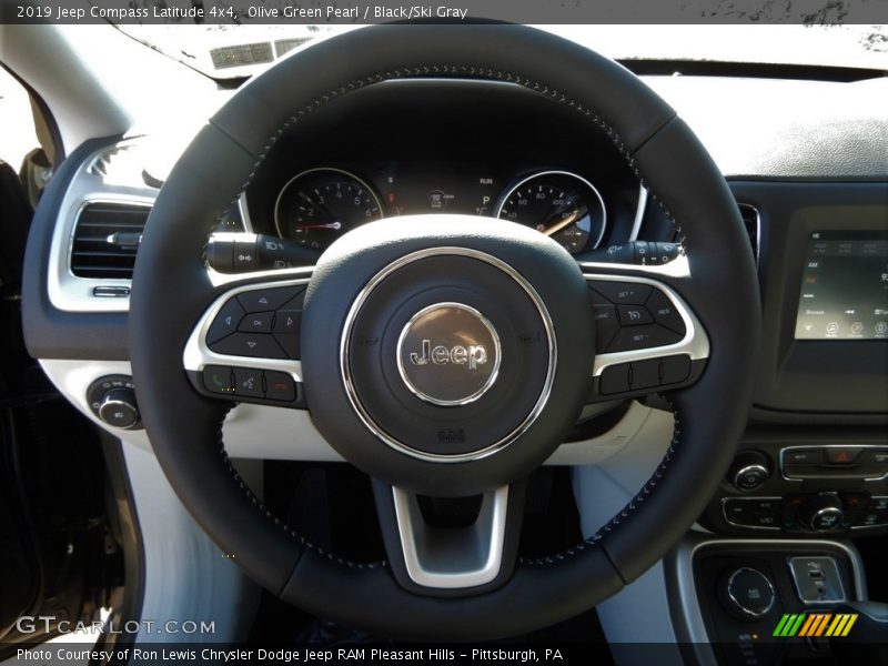 Olive Green Pearl / Black/Ski Gray 2019 Jeep Compass Latitude 4x4