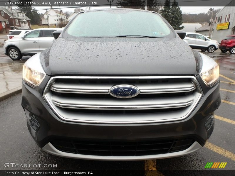 Magnetic / Charcoal Black 2017 Ford Escape SE 4WD