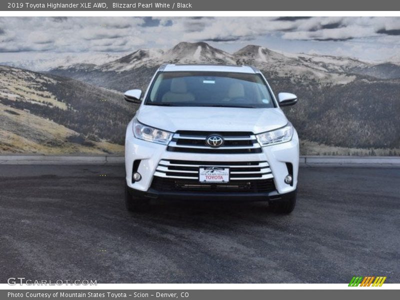 Blizzard Pearl White / Black 2019 Toyota Highlander XLE AWD