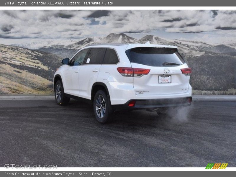 Blizzard Pearl White / Black 2019 Toyota Highlander XLE AWD