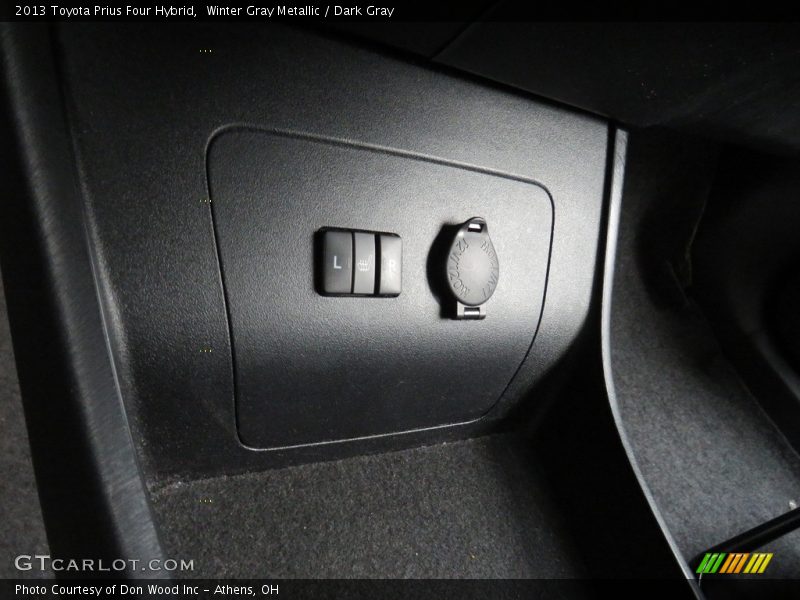Winter Gray Metallic / Dark Gray 2013 Toyota Prius Four Hybrid