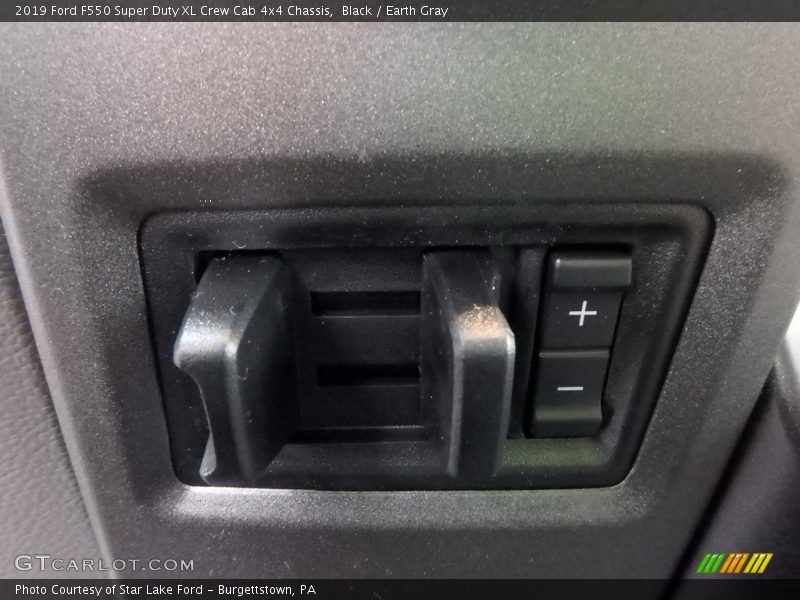 Black / Earth Gray 2019 Ford F550 Super Duty XL Crew Cab 4x4 Chassis