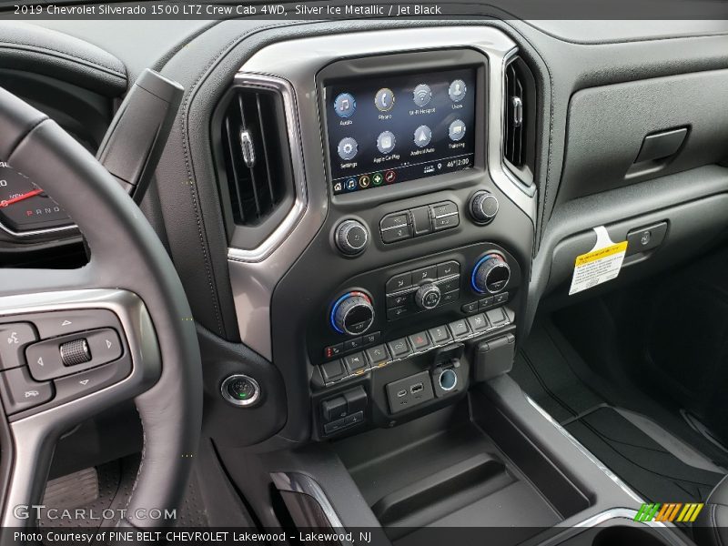 Controls of 2019 Silverado 1500 LTZ Crew Cab 4WD