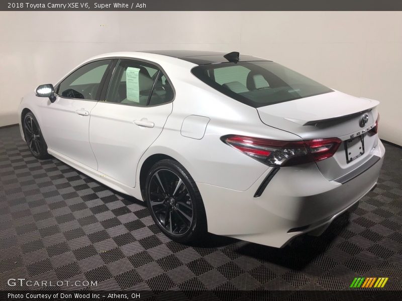 Super White / Ash 2018 Toyota Camry XSE V6