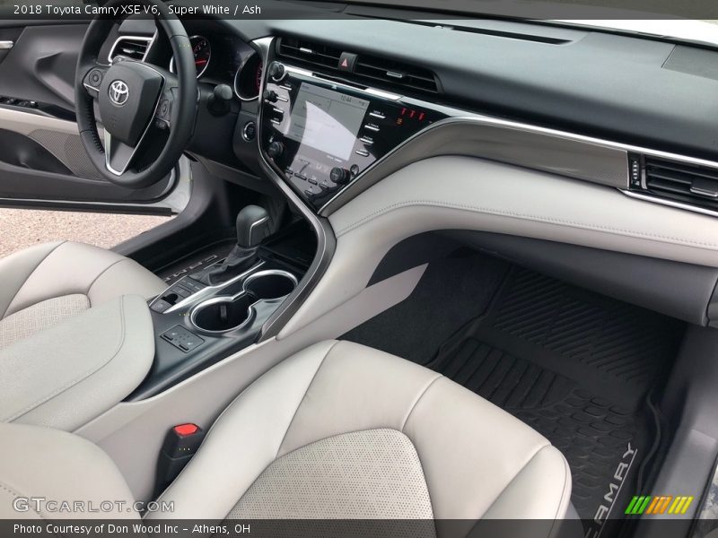 Super White / Ash 2018 Toyota Camry XSE V6