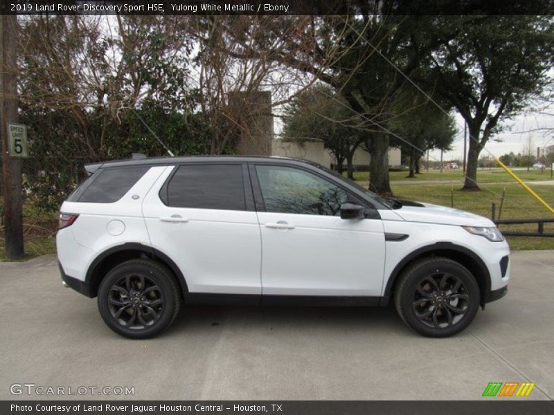  2019 Discovery Sport HSE Yulong White Metallic