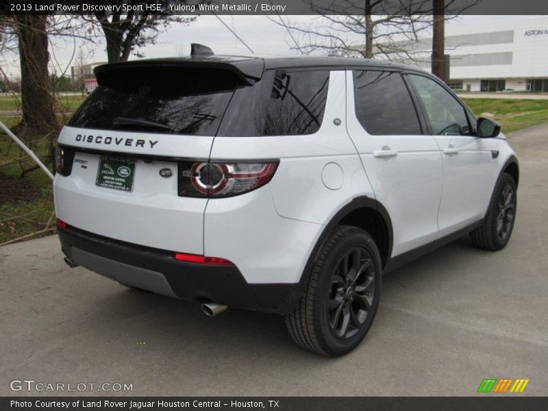 Yulong White Metallic / Ebony 2019 Land Rover Discovery Sport HSE