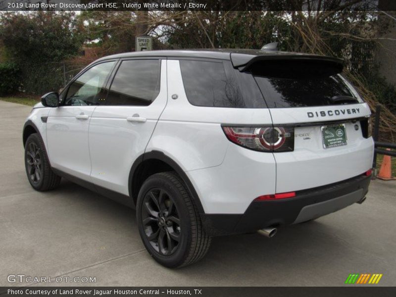 Yulong White Metallic / Ebony 2019 Land Rover Discovery Sport HSE