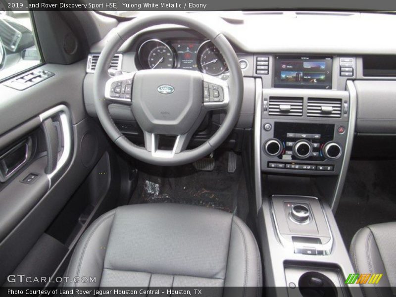 Dashboard of 2019 Discovery Sport HSE