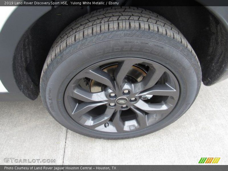  2019 Discovery Sport HSE Wheel