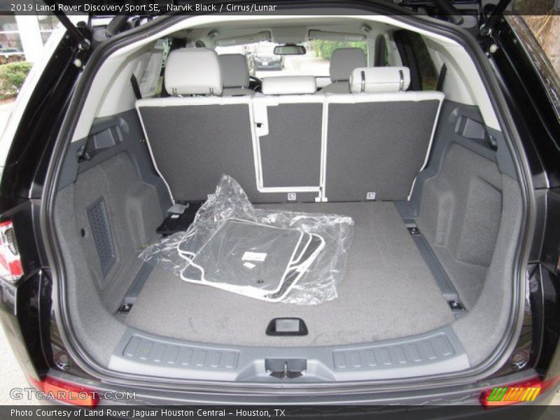  2019 Discovery Sport SE Trunk
