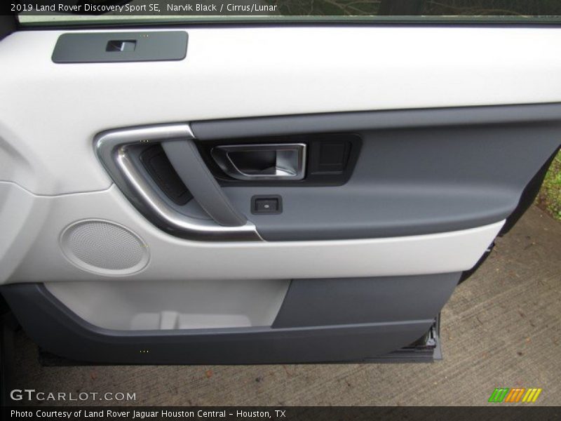 Door Panel of 2019 Discovery Sport SE