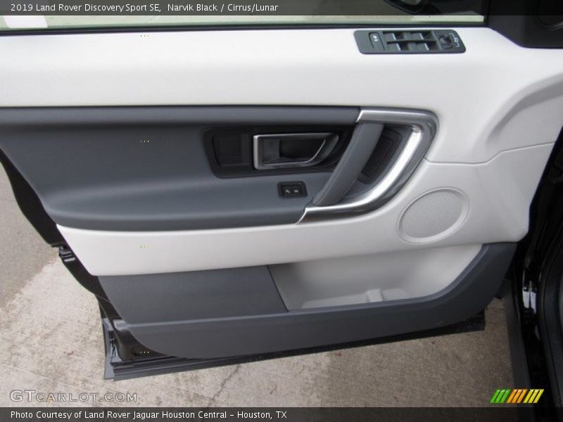 Door Panel of 2019 Discovery Sport SE