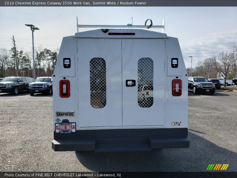 Summit White / Medium Pewter 2019 Chevrolet Express Cutaway 3500 Work Van