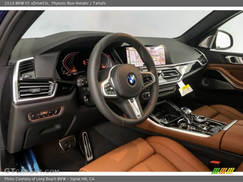 Phytonic Blue Metallic / Tartufo 2019 BMW X5 xDrive50i