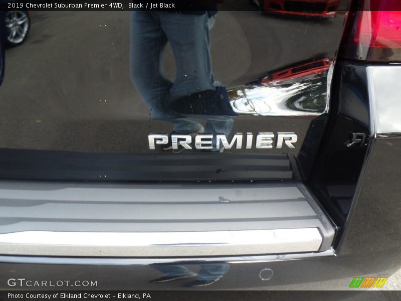 Black / Jet Black 2019 Chevrolet Suburban Premier 4WD
