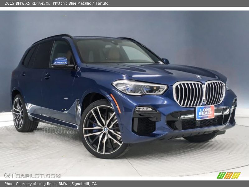 Front 3/4 View of 2019 X5 xDrive50i