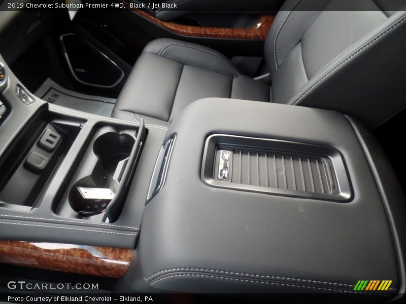 Black / Jet Black 2019 Chevrolet Suburban Premier 4WD