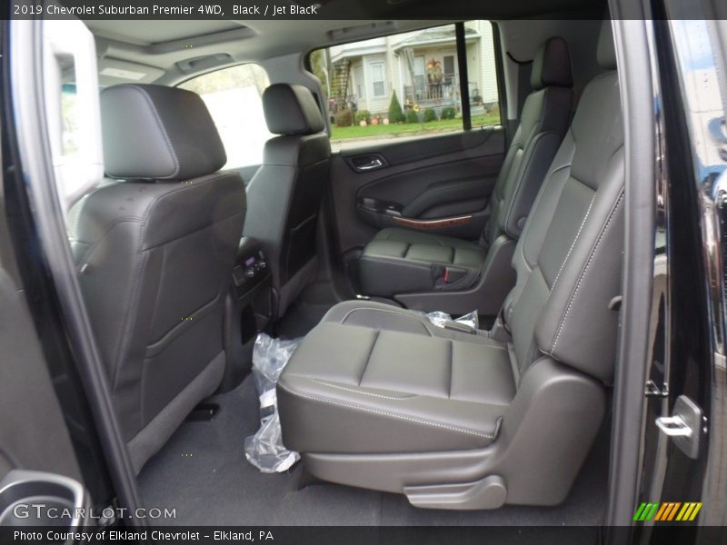 Black / Jet Black 2019 Chevrolet Suburban Premier 4WD
