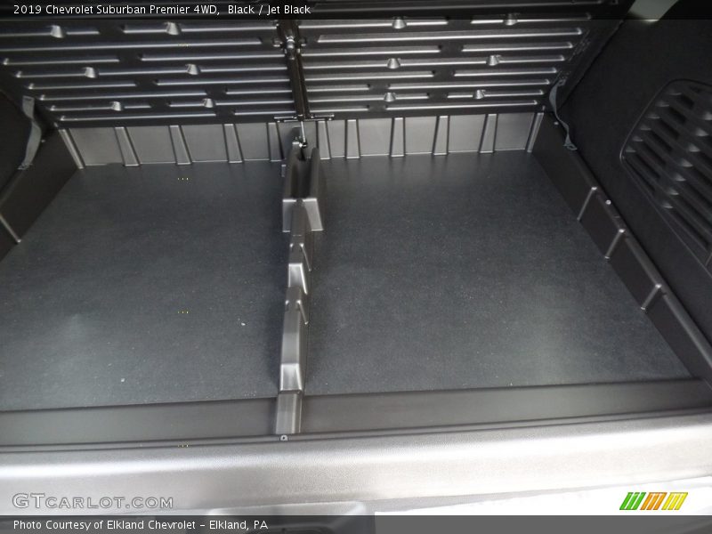 Black / Jet Black 2019 Chevrolet Suburban Premier 4WD