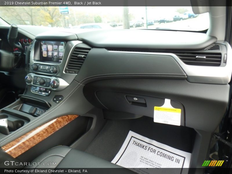 Black / Jet Black 2019 Chevrolet Suburban Premier 4WD