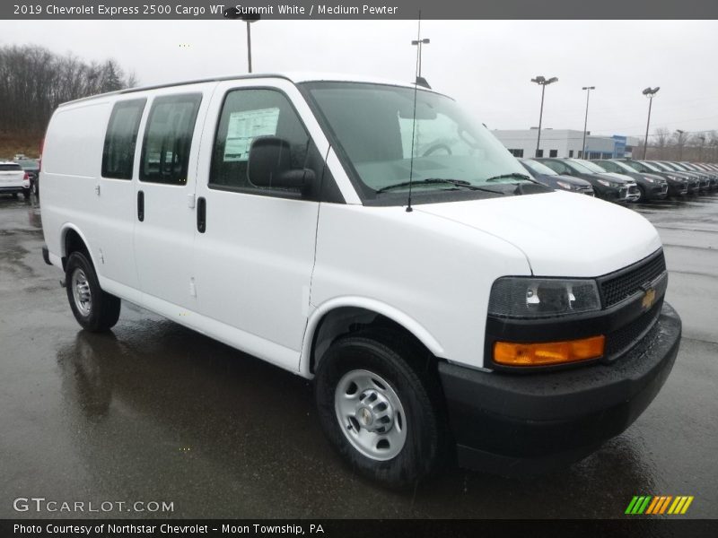 Summit White / Medium Pewter 2019 Chevrolet Express 2500 Cargo WT