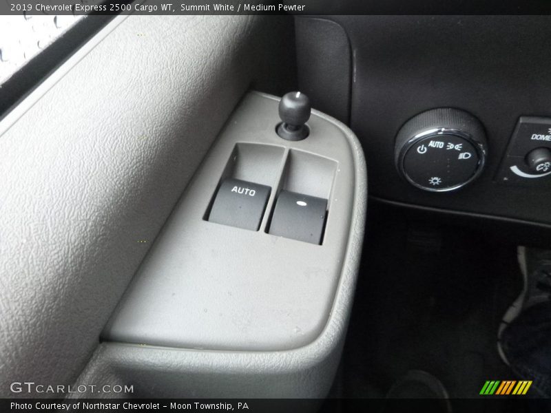 Summit White / Medium Pewter 2019 Chevrolet Express 2500 Cargo WT