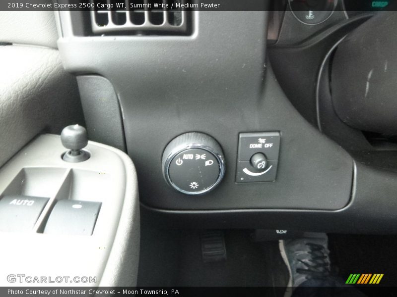 Summit White / Medium Pewter 2019 Chevrolet Express 2500 Cargo WT