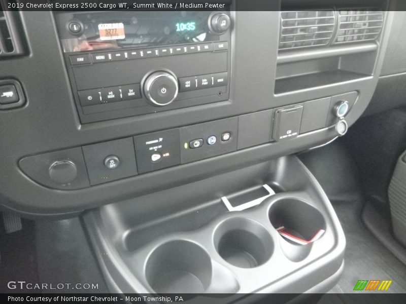 Summit White / Medium Pewter 2019 Chevrolet Express 2500 Cargo WT