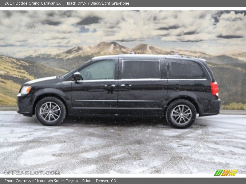 Black Onyx / Black/Light Graystone 2017 Dodge Grand Caravan SXT