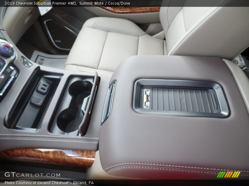Summit White / Cocoa/Dune 2019 Chevrolet Suburban Premier 4WD