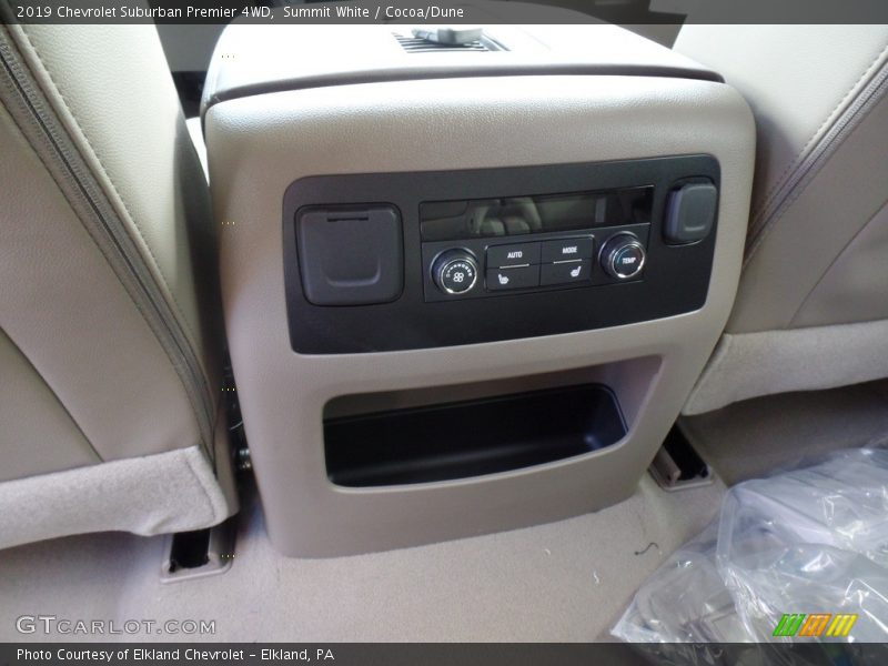 Summit White / Cocoa/Dune 2019 Chevrolet Suburban Premier 4WD