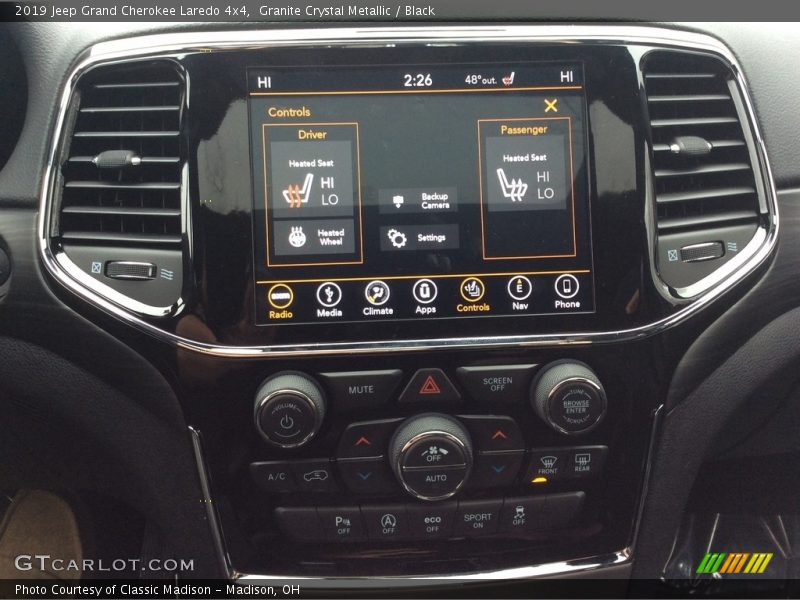 Granite Crystal Metallic / Black 2019 Jeep Grand Cherokee Laredo 4x4