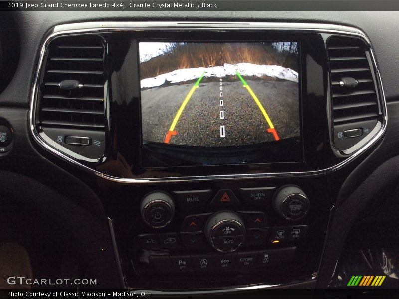 Granite Crystal Metallic / Black 2019 Jeep Grand Cherokee Laredo 4x4