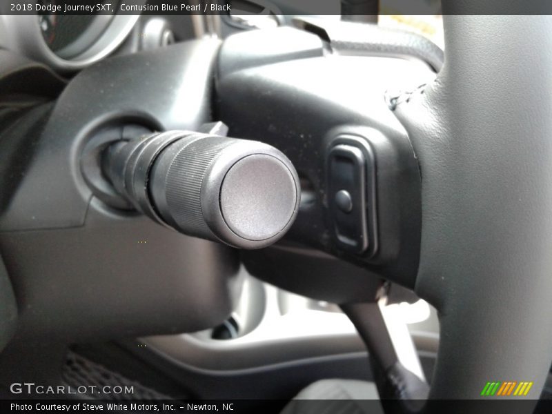 Contusion Blue Pearl / Black 2018 Dodge Journey SXT