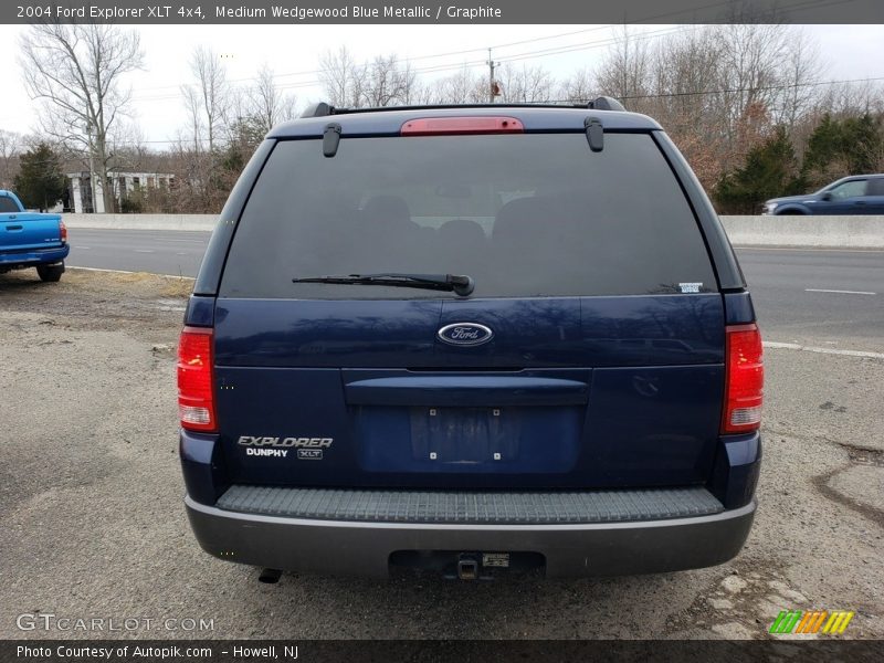 Medium Wedgewood Blue Metallic / Graphite 2004 Ford Explorer XLT 4x4